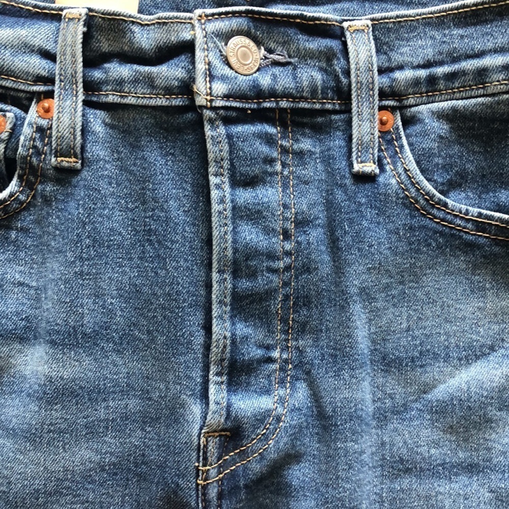 NWT Levi’s Wedgie Straight Leg High Waisted Denim Cropped Short Stretch Size 29 - Picture 11 of 14